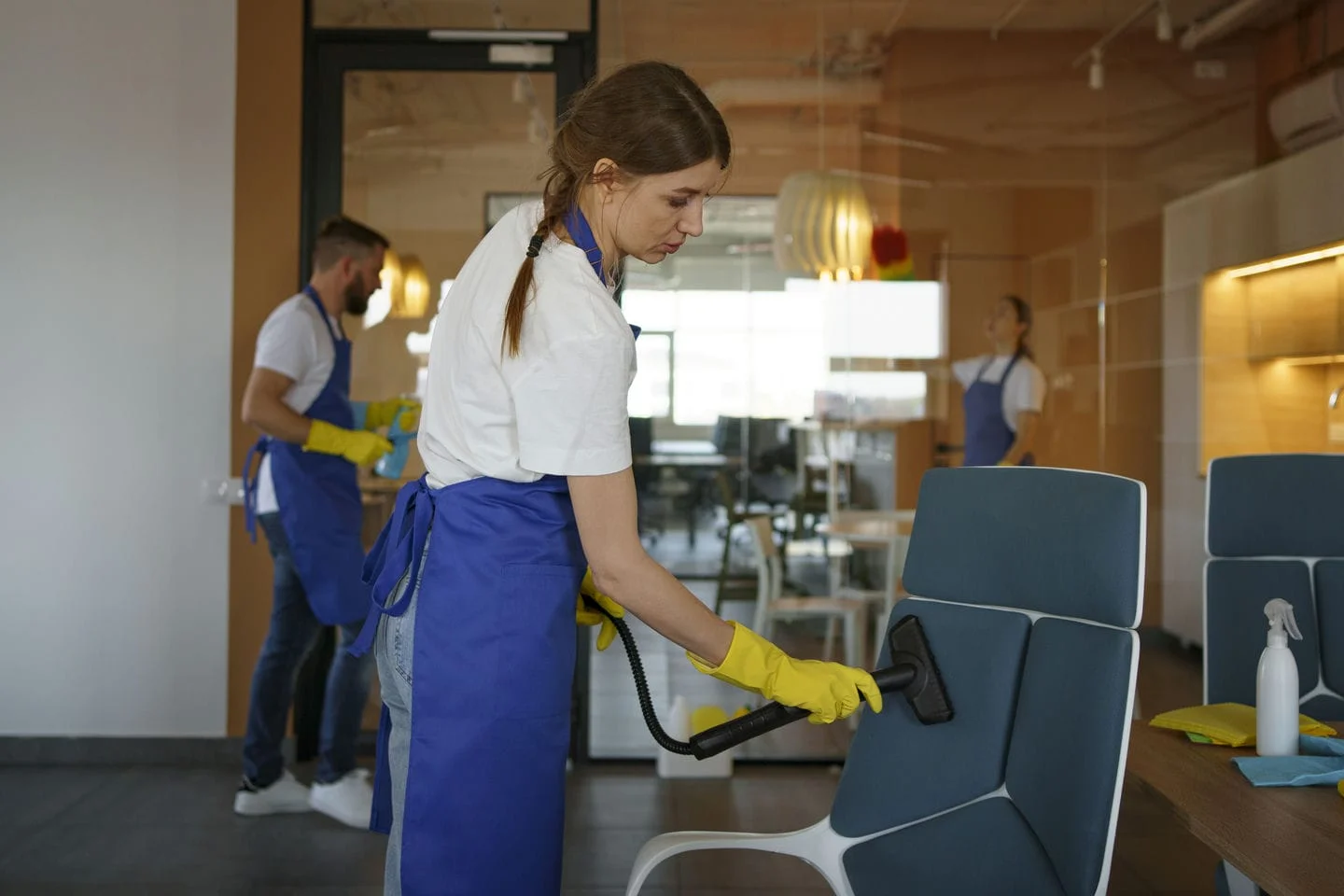 Comparing Office Cleaning Services in the Milwaukee Area